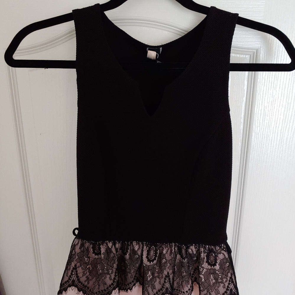 Windsor pemplum sleeveless top